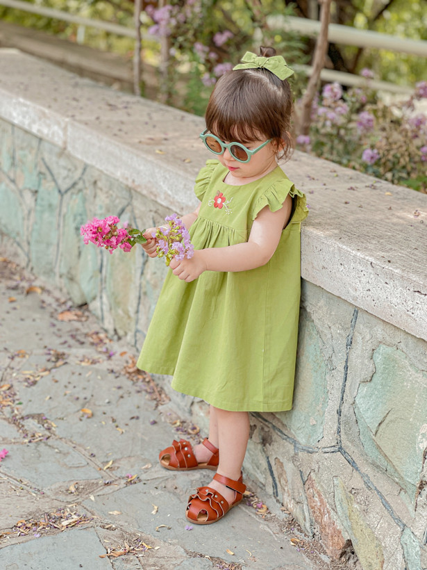 پیراهن دخترانه